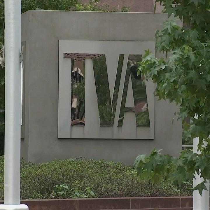 Some Hamilton County employers re-implement masks following high Covid-19 levels
